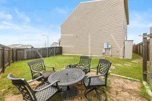 518 Woodpecker Run, Jarrell, TX 76537 - Photo 34