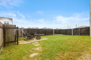 518 Woodpecker Run, Jarrell, TX 76537 - Photo 32
