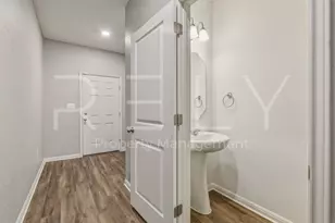 518 Woodpecker Run, Jarrell, TX 76537 - Photo 6