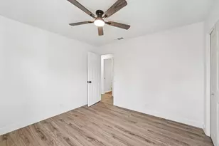 1100 Riverbend Dr, Georgetown, TX 78628 - Photo 24