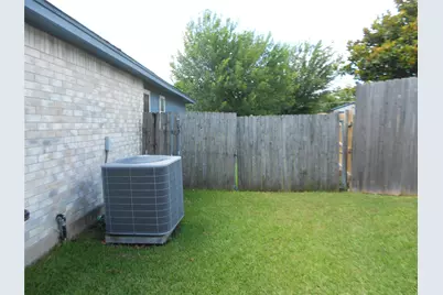 1810 Courtney Cove, Round Rock, TX 78664 - Photo 4