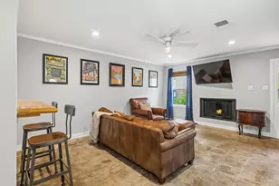 842 Banister Ln, Austin, TX 78704 - Photo 12