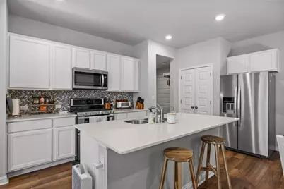 8110 Mandela Bend, Austin, TX 78744 - Photo 4