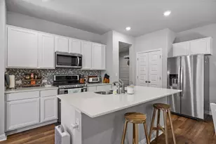 8110 Mandela Bend, Austin, TX 78744 - Photo 4