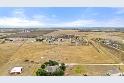 20646 Cameron Road, Coupland, TX 78615 - Photo 12