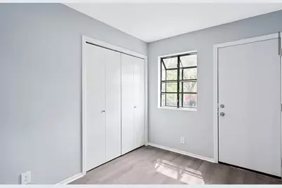 302 Hedgewood Drive, Georgetown, TX 78628 - Photo 10