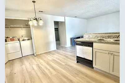 302 Hedgewood Drive, Georgetown, TX 78628 - Photo 22