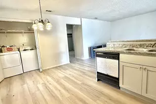 302 Hedgewood Dr, Georgetown, TX 78628 - Photo 22