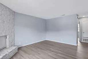 302 Hedgewood Dr, Georgetown, TX 78628 - Photo 4