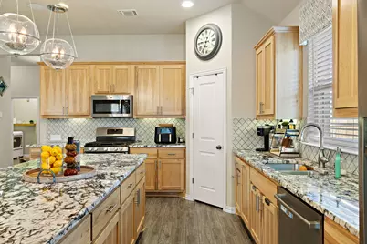 202 Simmental Loop, Hutto, TX 78634 - Photo 10