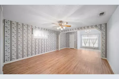 487 Edgewood Avenue, Giddings, TX 78942 - Photo 16