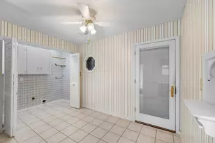 487 Edgewood Ave, Giddings, TX 78942 - Photo 14