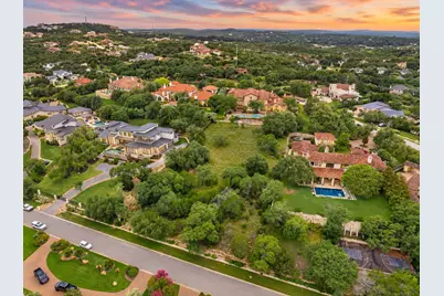 9100 Camelback Drive, Austin, TX 78733 - Photo 2