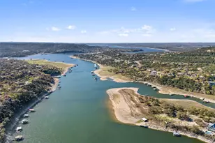 17912 Crystal Cove, Jonestown, TX 78645 - Photo 2