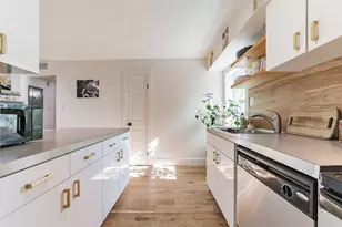 300 Crockett St, Austin, TX 78704 - Photo 8