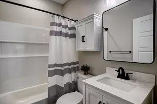 121 S Kanaio Dr, Bastrop, TX 78602 - Photo 12