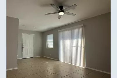 5724 Signal Point, Austin, TX 78724 - Photo 4