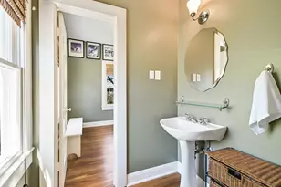 204 W 32nd St, Austin, TX 78705 - Photo 34