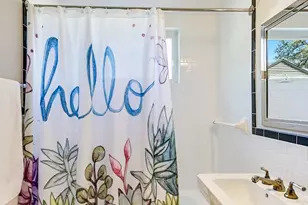 204 W 32nd St, Austin, TX 78705 - Photo 18