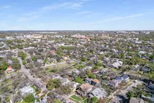 204 W 32nd St, Austin, TX 78705 - Photo 38