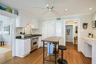 204 W 32nd St, Austin, TX 78705 - Photo 10