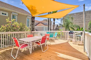 129 E Saturn Ln, South Padre Island, TX 78597 - Photo 22