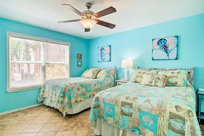 129 E Saturn Lane, South Padre Island, TX 78597 - Photo 12