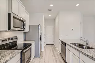 605 W South St, Leander, TX 78641 - Photo 16
