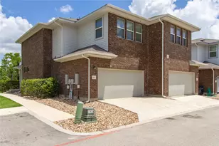 605 W South St, Leander, TX 78641 - Photo 4