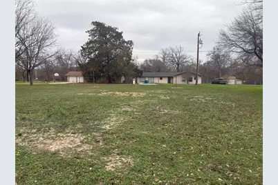 112 Lake Forrest Drive, Seguin, TX 78155 - Photo 4