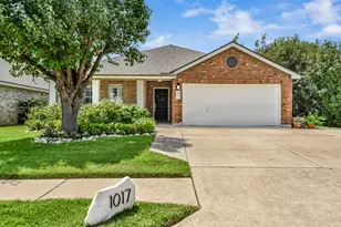 1017 Gulf Way, Round Rock, TX 78665 - Photo 2