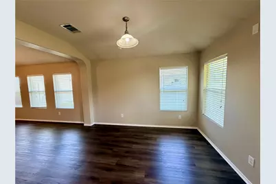 516 W South Street, Leander, TX 78641 - Photo 8