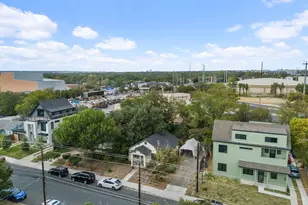 820 Stark St, Austin, TX 78756 - Photo 2