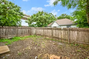 7617 Bennett Ave, Austin, TX 78752 - Photo 18