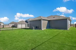 8610 Dongan Dr, Austin, TX 78744 - Photo 28