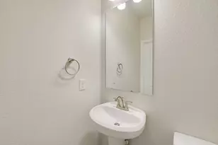 8610 Dongan Dr, Austin, TX 78744 - Photo 24