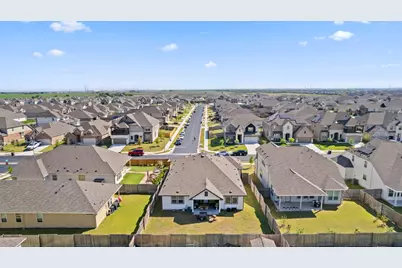 4009 Milano River Road, Hutto, TX 78634 - Photo 38