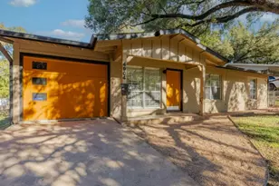 4904 Enchanted Ln, Austin, TX 78745 - Photo 4