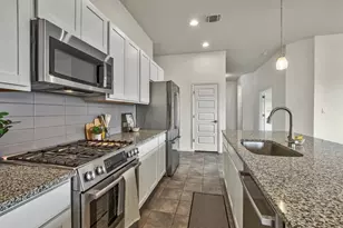 133 James Rose Ln, Bastrop, TX 78602 - Photo 6