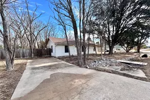 510 Powell Dr, Leander, TX 78641 - Photo 2