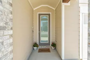 8206 Greyhawk Cv, Austin, TX 78744 - Photo 2