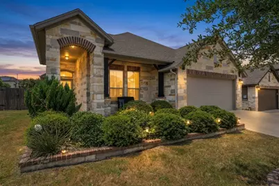 1924 Goldilocks Lane, Austin, TX 78652 - Photo 2