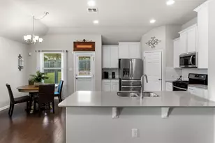 1924 Goldilocks Ln, Austin, TX 78652 - Photo 14