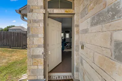 1924 Goldilocks Lane, Austin, TX 78652 - Photo 6