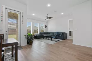 1813 Crow Hop Vw, Leander, TX 78641 - Photo 20