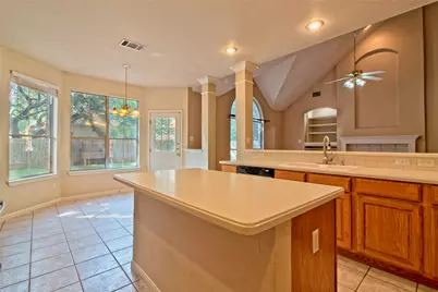 8212 Fern Bluff Avenue, Round Rock, TX 78681 - Photo 12
