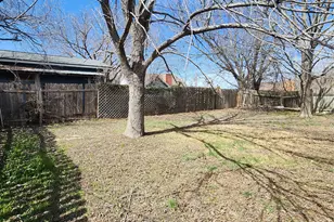 2107 Old W Pl, Round Rock, TX 78681 - Photo 16