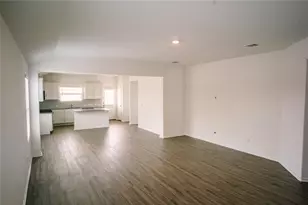 220 Barcelona, Kyle, TX 78640 - Photo 4