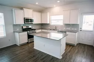 220 Barcelona, Kyle, TX 78640 - Photo 6