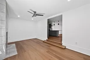 5600 Delwood Dr, Austin, TX 78723 - Photo 16